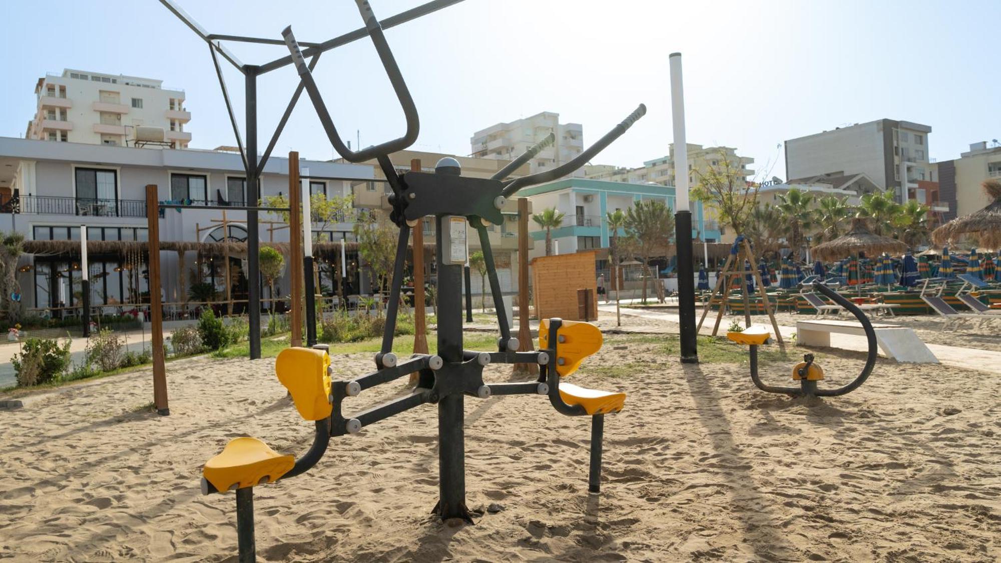Hotel Saly Durres Ngoại thất bức ảnh