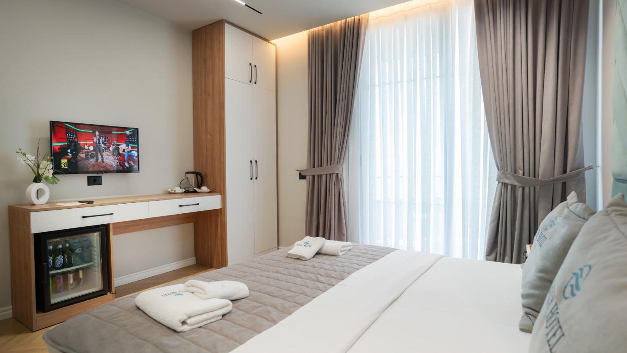 Hotel Saly Durres Ngoại thất bức ảnh
