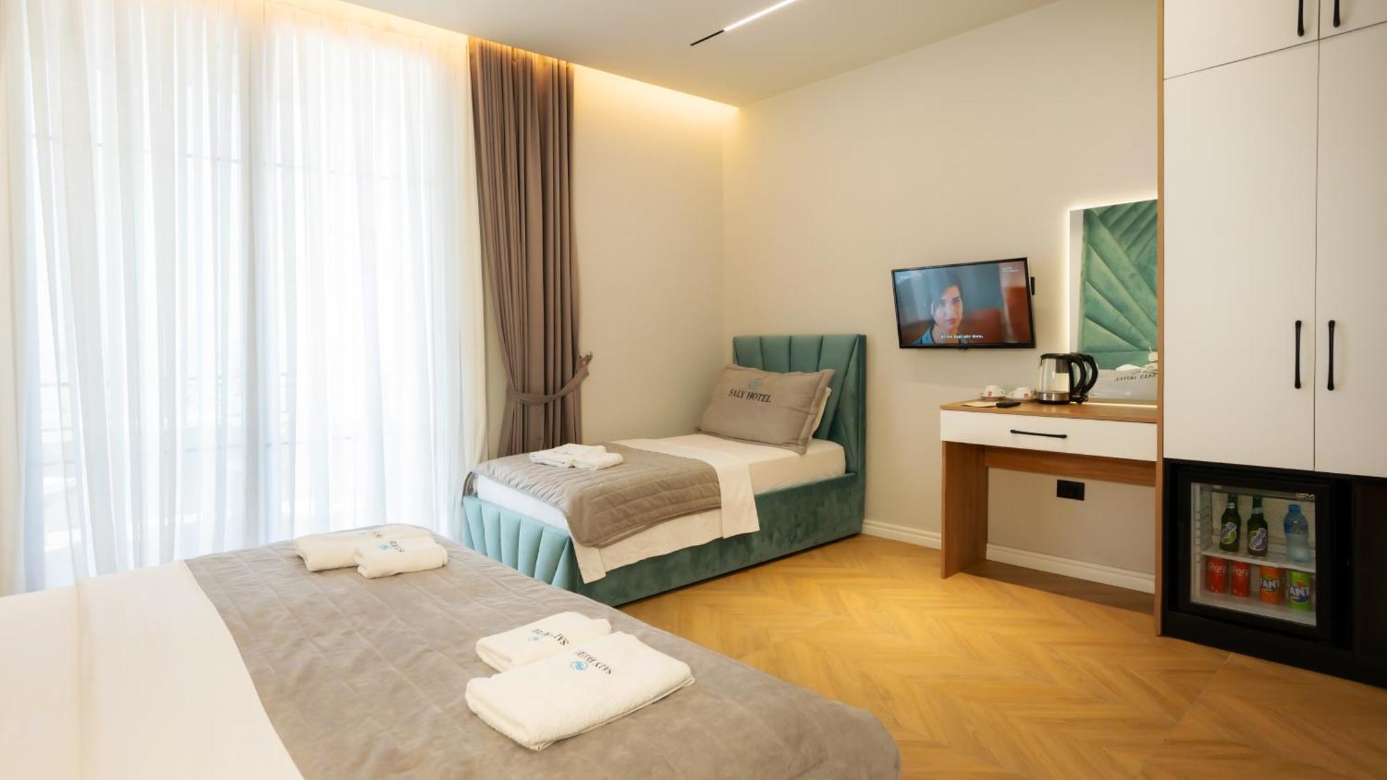 Hotel Saly Durres Ngoại thất bức ảnh