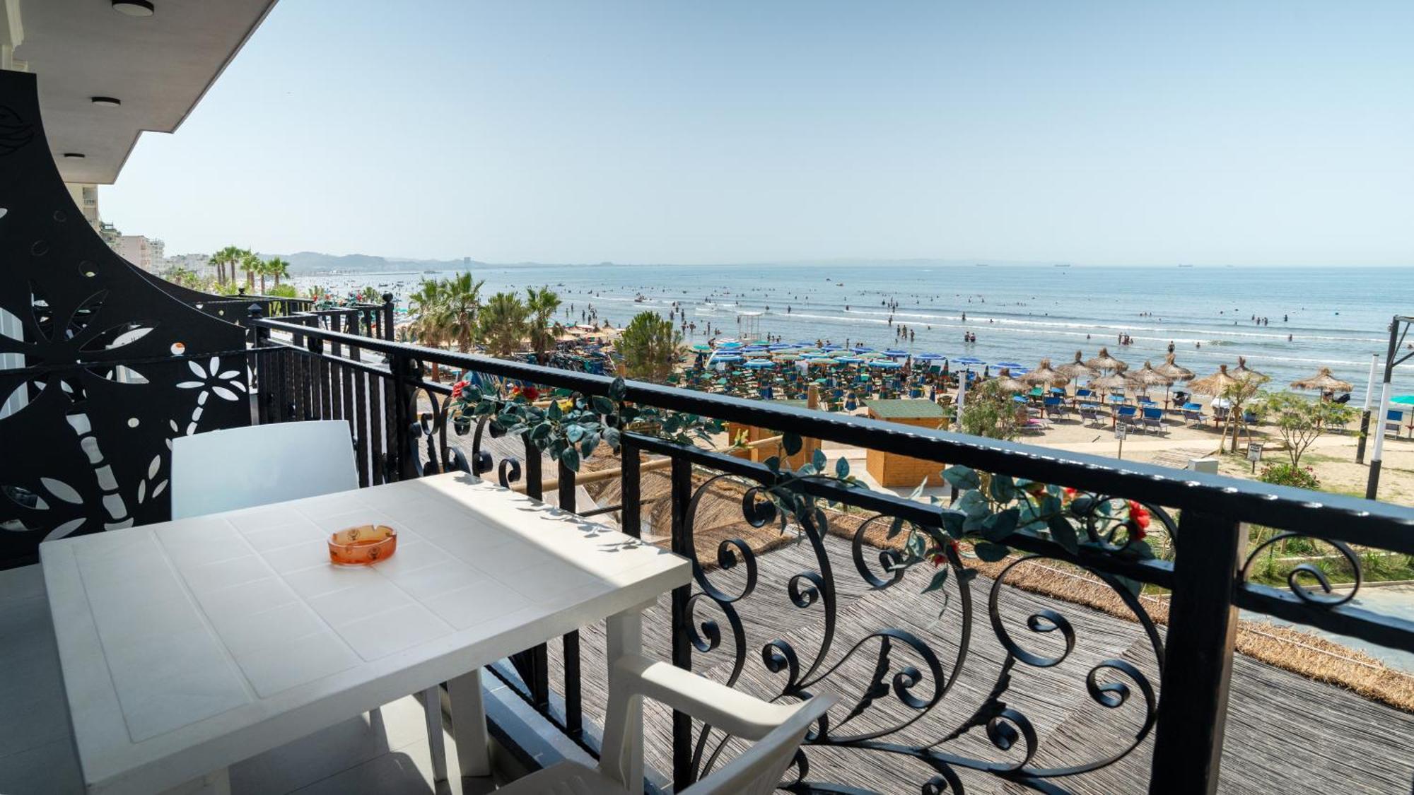 Hotel Saly Durres Ngoại thất bức ảnh